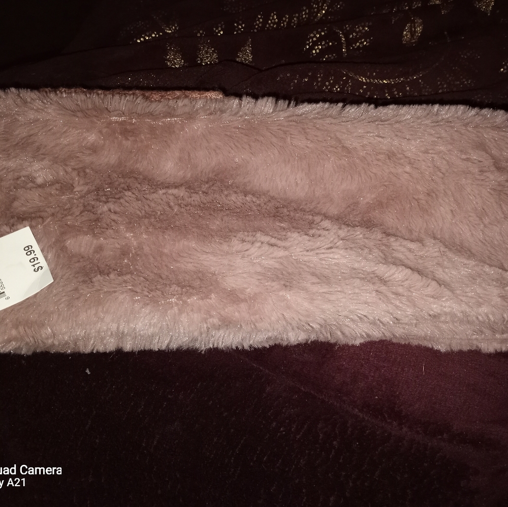 Women's scarf